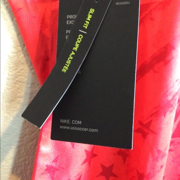 Nike USA women’s soccer Jersey exclusive product. - Picture 6 of 7